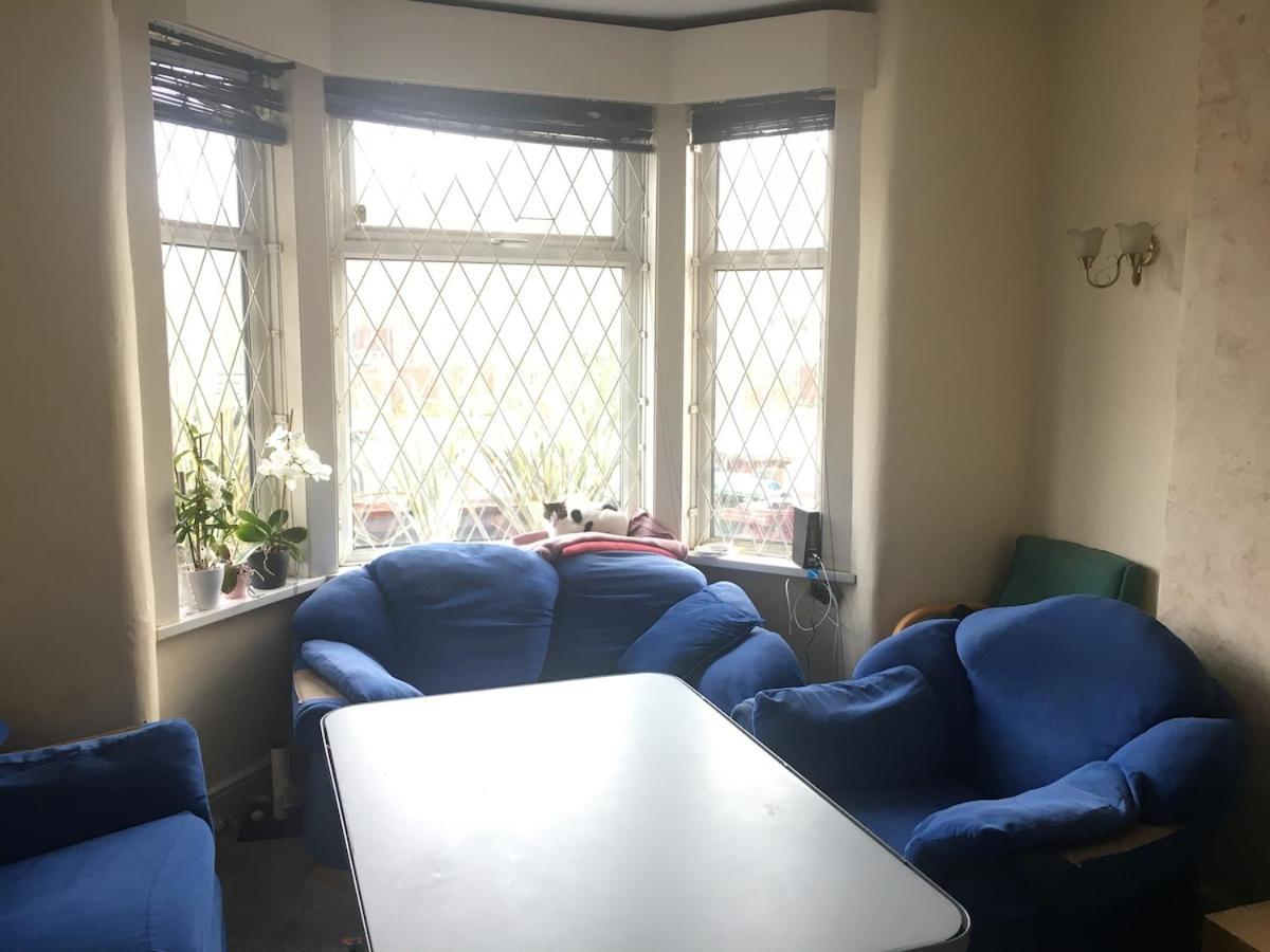 Double - Town & Nearby, 24h Bus, Airport-linked Hospedagem domiciliar Manchester